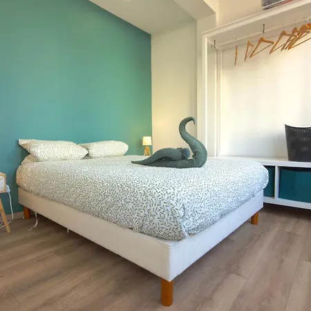 Le Talant - Gare - 2 Voyageurs * Dijon