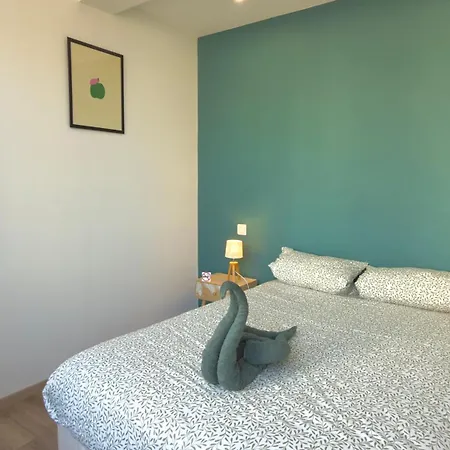 Le Talant - Gare - 2 Voyageurs *