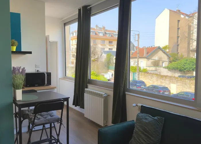 Le Talant - Gare - 2 Voyageurs * דיז'ון