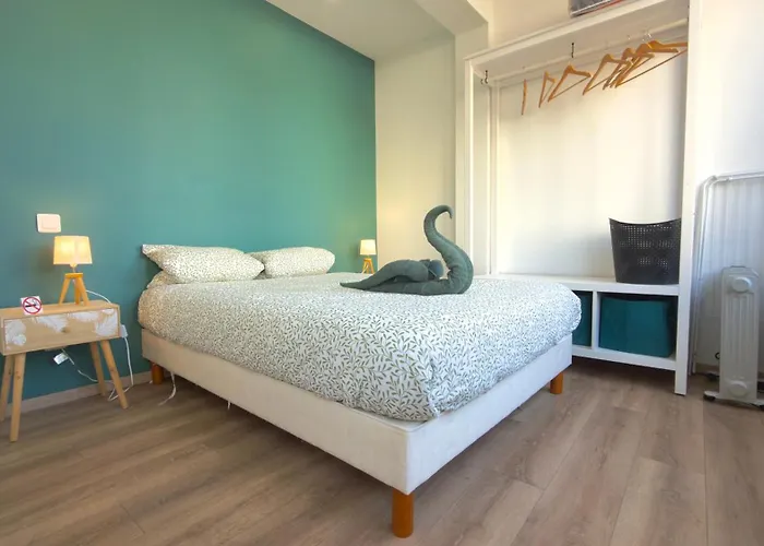 Le Talant - Gare - 2 Voyageurs * Dijon