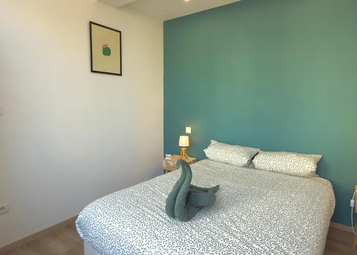 Le Talant - Gare - 2 Voyageurs *